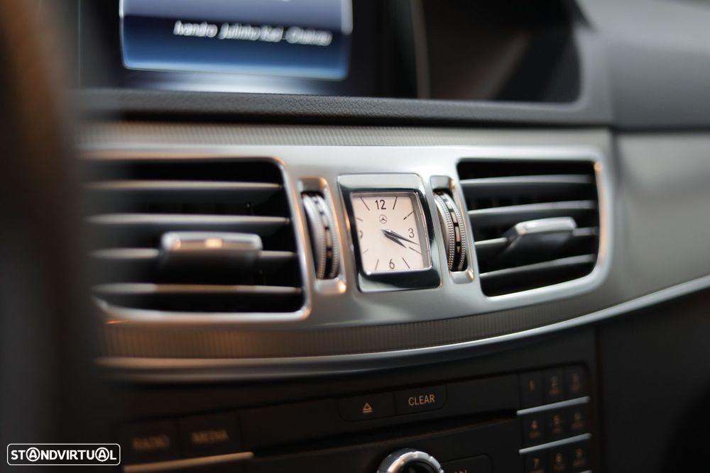 Mercedes-Benz E 250 BlueTEC Avantgarde Auto. - 15