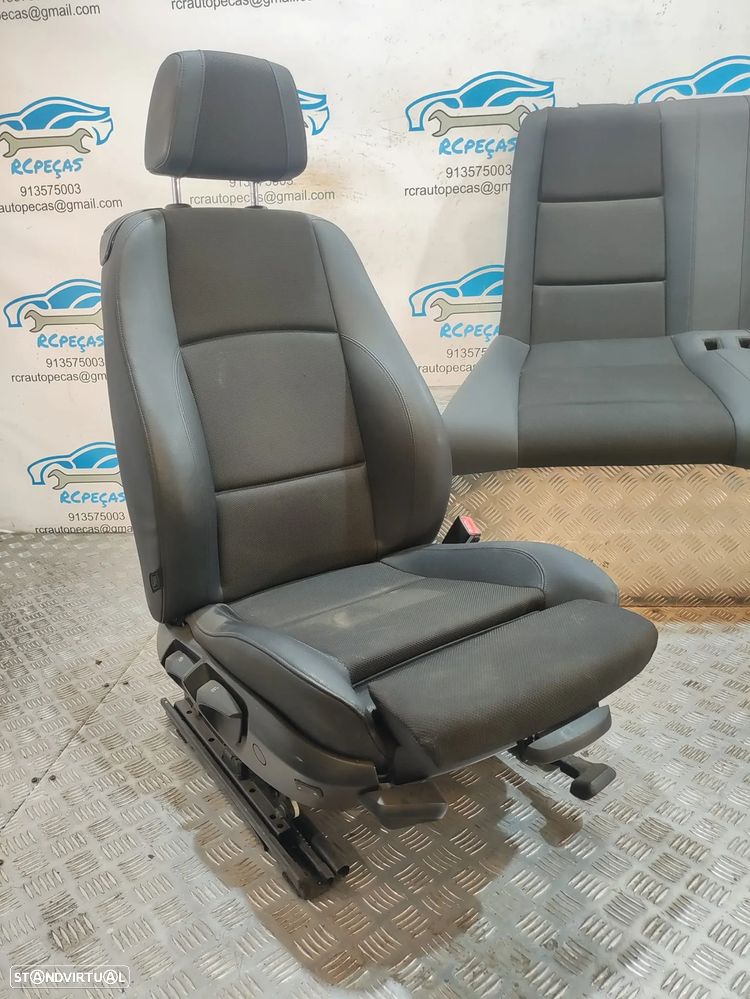 Conjunto Bancos Pele e Tecido Pack M BMW Serie 1 Cabrio E88 - 4