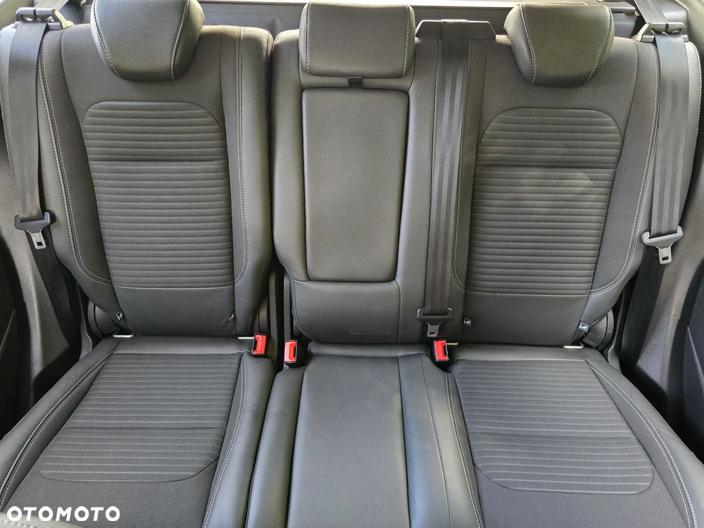 Ford Kuga 2.0 TDCi 4WD Titanium - 23