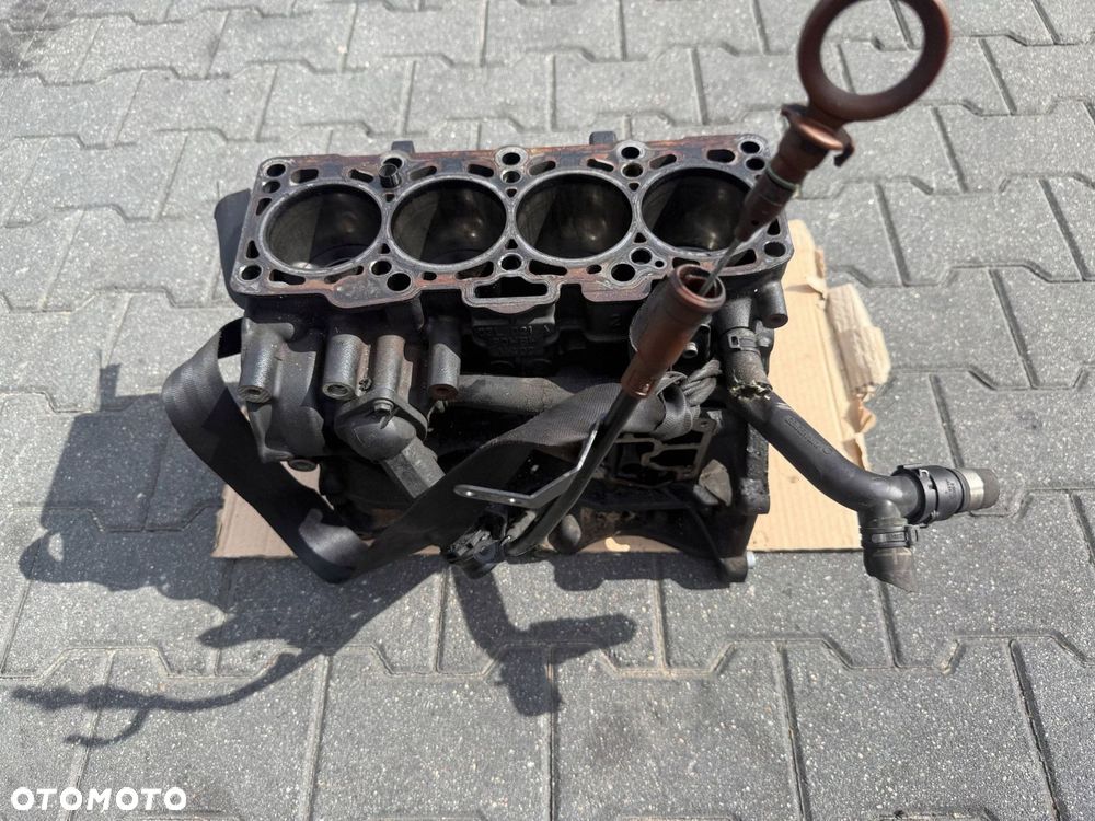 BLOK SILNIKA 2.0 TDI CAG CAGA AUDI 03L021A - 4