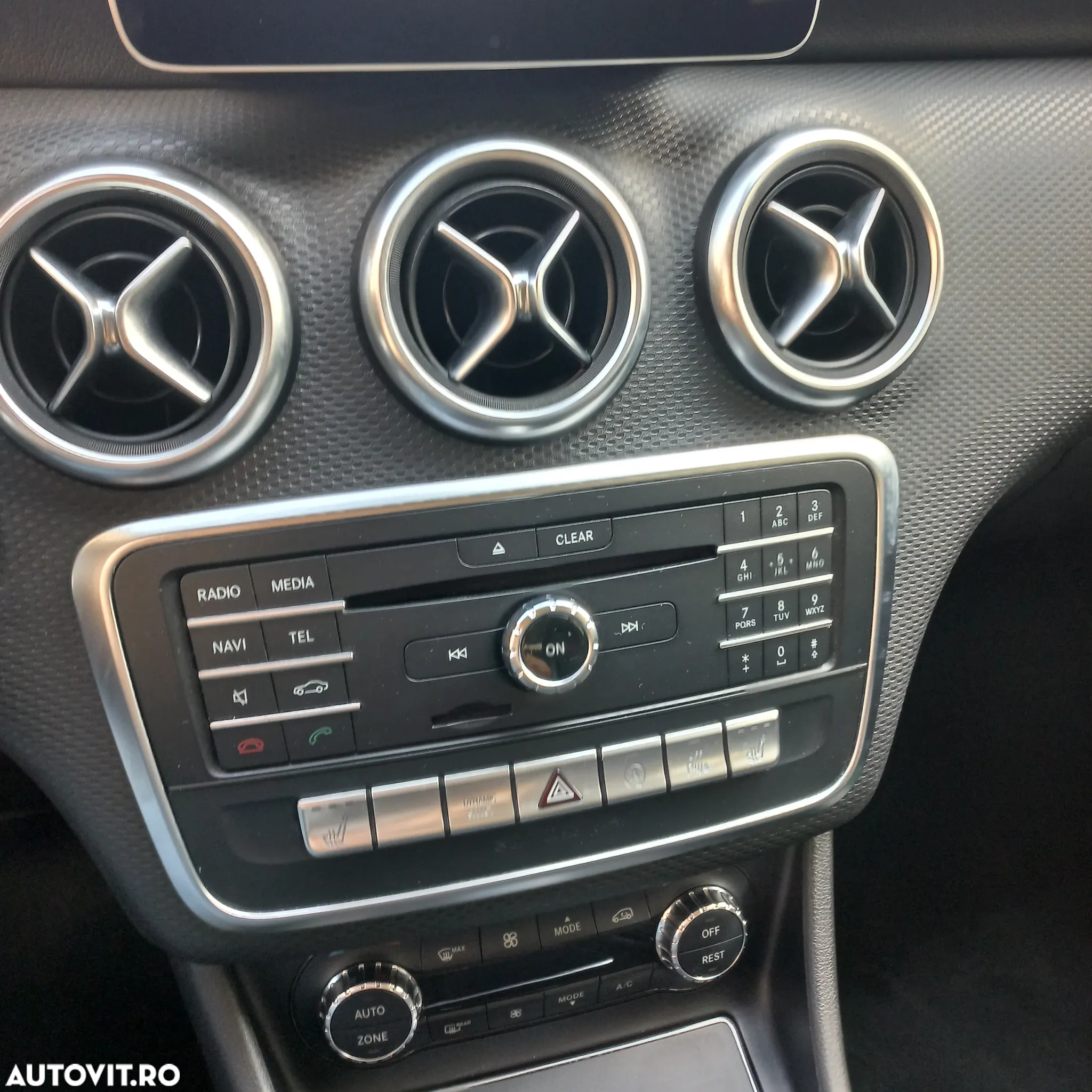 Mercedes-Benz A - 12