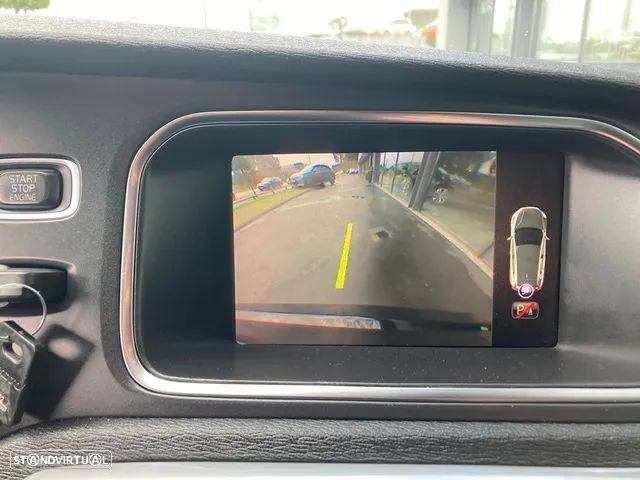 Volvo V40 T2 Momentum - 26