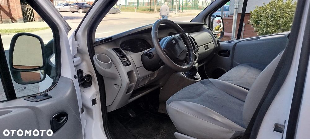 Renault Trafic - 8