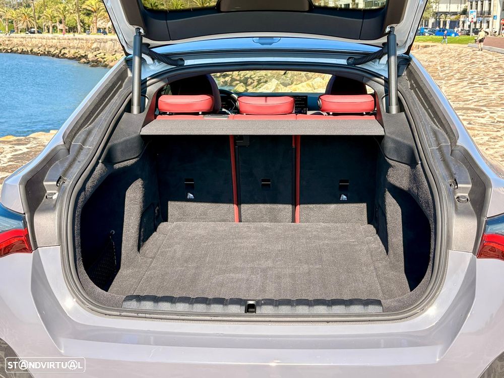 BMW i4 eDrive40 Pack Desportivo M - 18