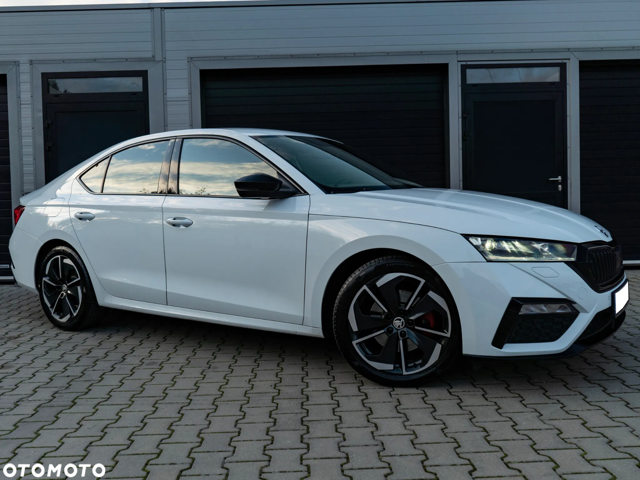 Skoda Octavia 2.0 TDI RS DSG - 9