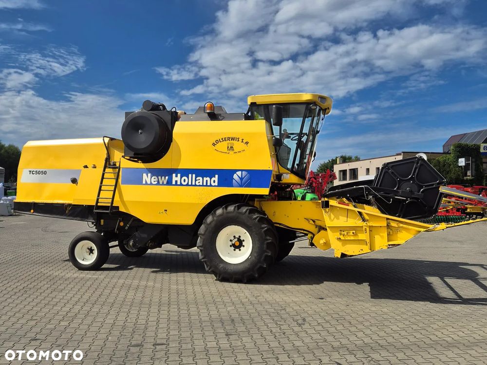 New Holland TC5050 - 1