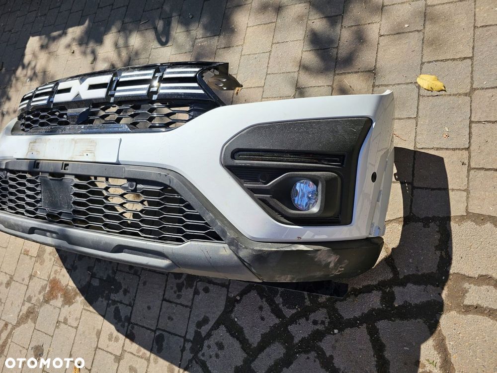 zderzak przedni dacia jogger 2023 lift 6 pdc radar - 3