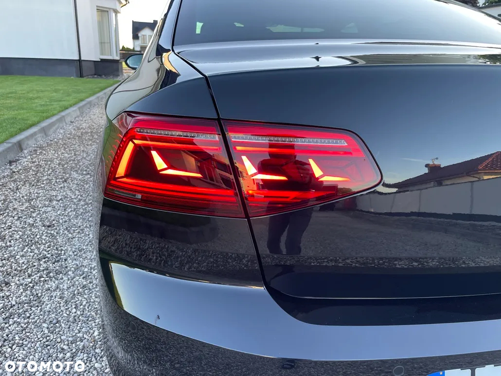 Volkswagen Passat 2.0 TDI 4Mot Elegance DSG - 22
