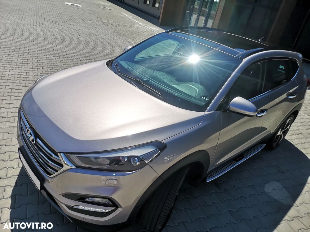 Hyundai Tucson 2.0 CRDI 4WD Automatik Premium - 2
