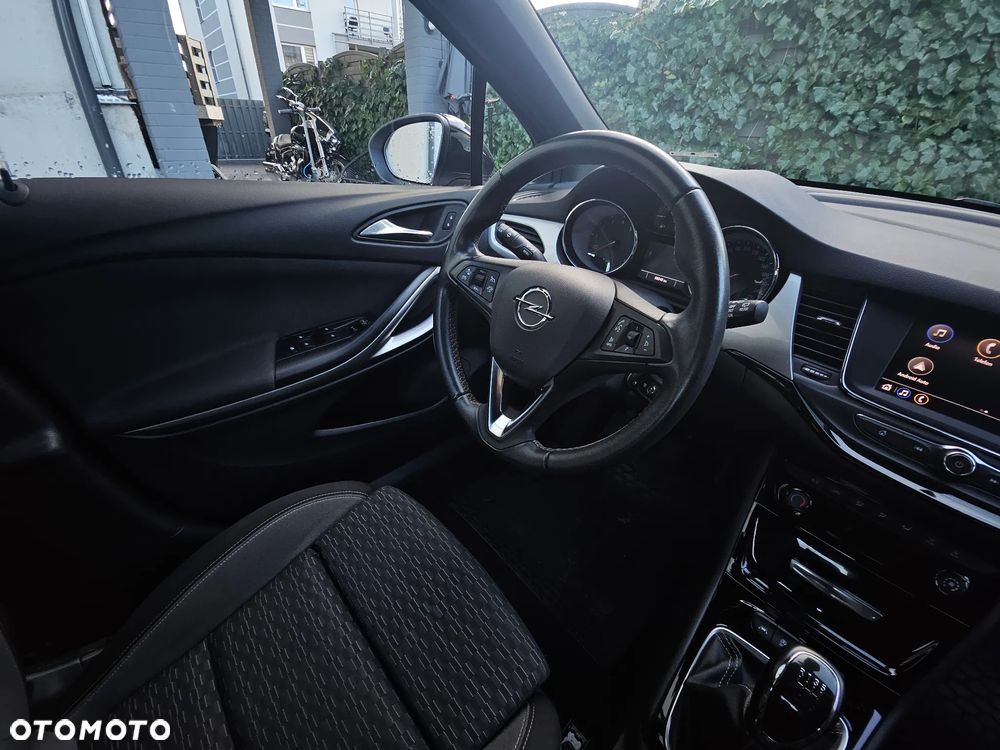 Opel Astra 1.2 T GS Line S&S - 37