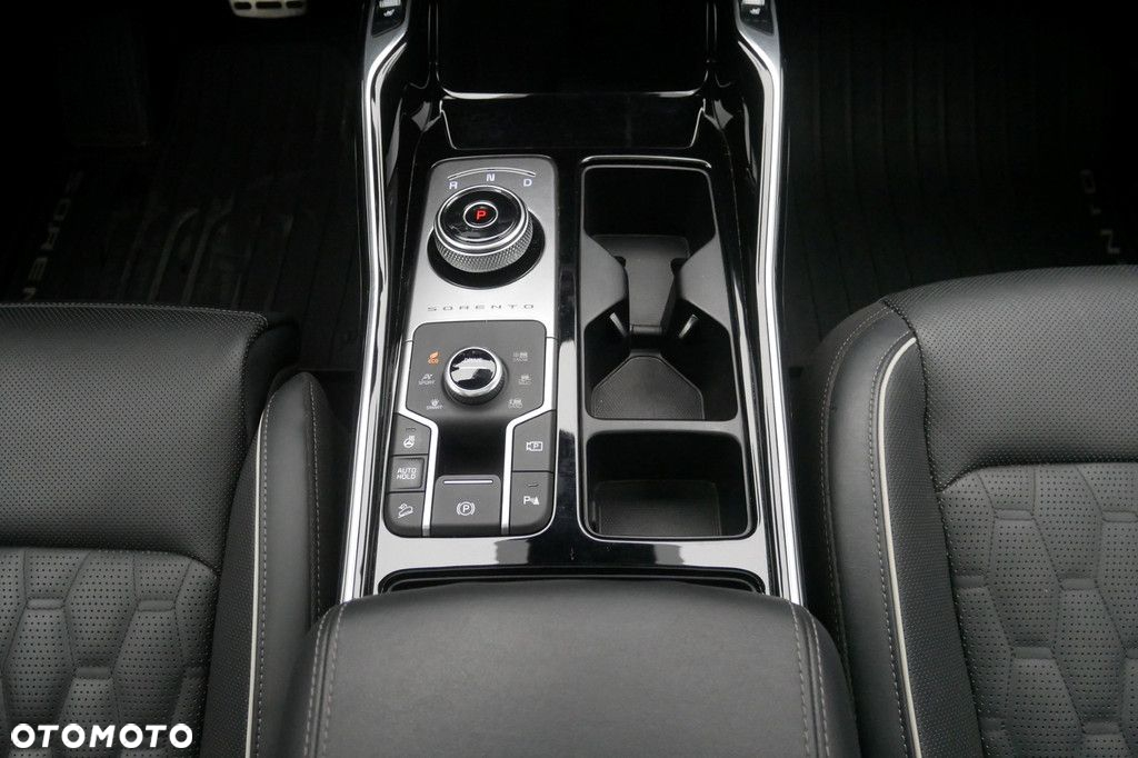 Kia Sorento - 11
