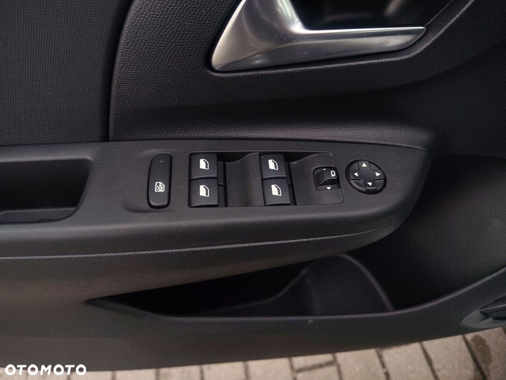 Opel Corsa 1.2 Edition Business Pack S&S - 16