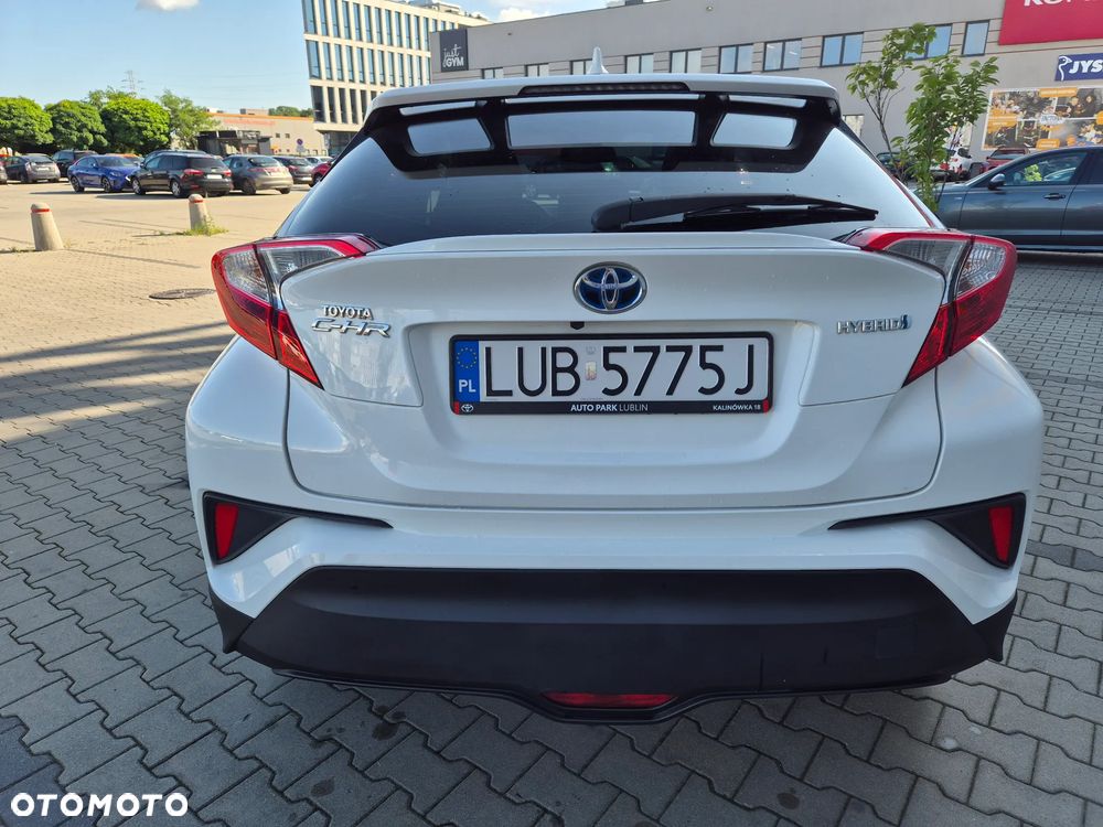 Toyota C-HR - 11