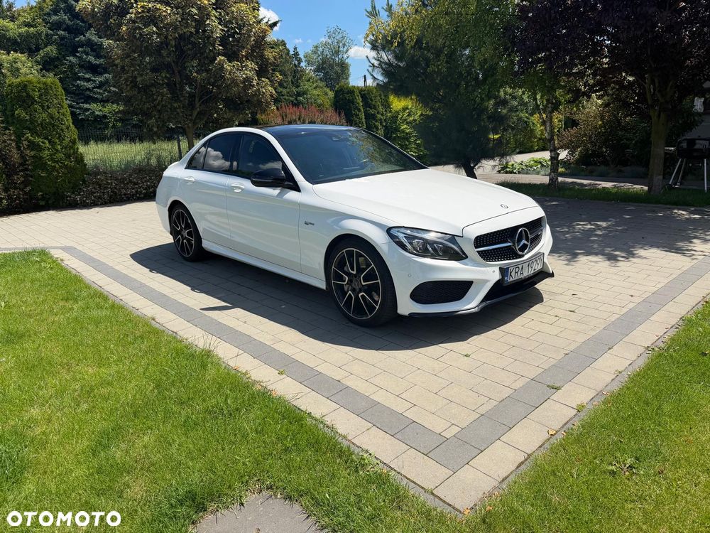 Mercedes-Benz Klasa C AMG 43 4-Matic - 3