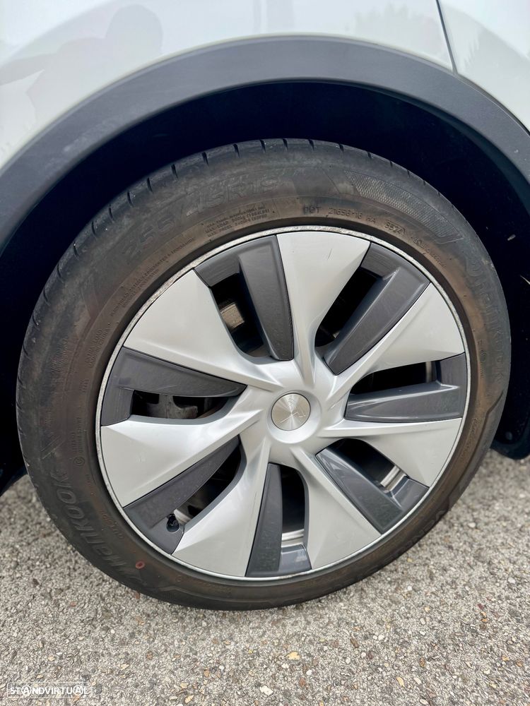 Tesla Model Y RWD - 12