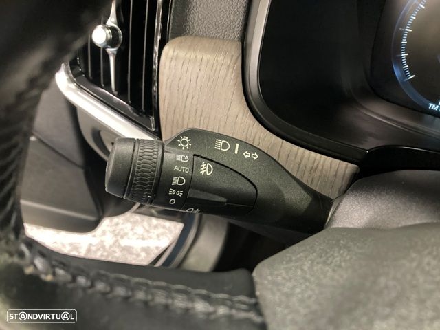 Volvo V90 T6 Recharge AWD Geartronic Inscription - 12