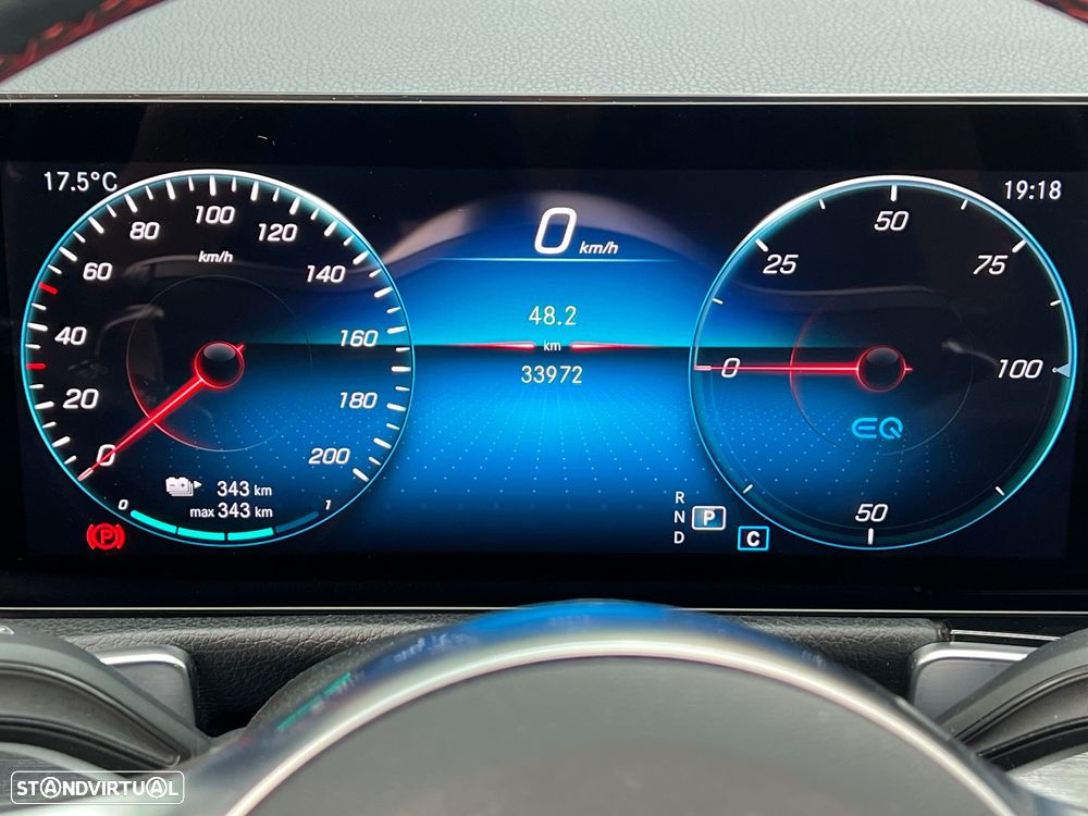 Mercedes-Benz EQB 250+ AMG Line - 27