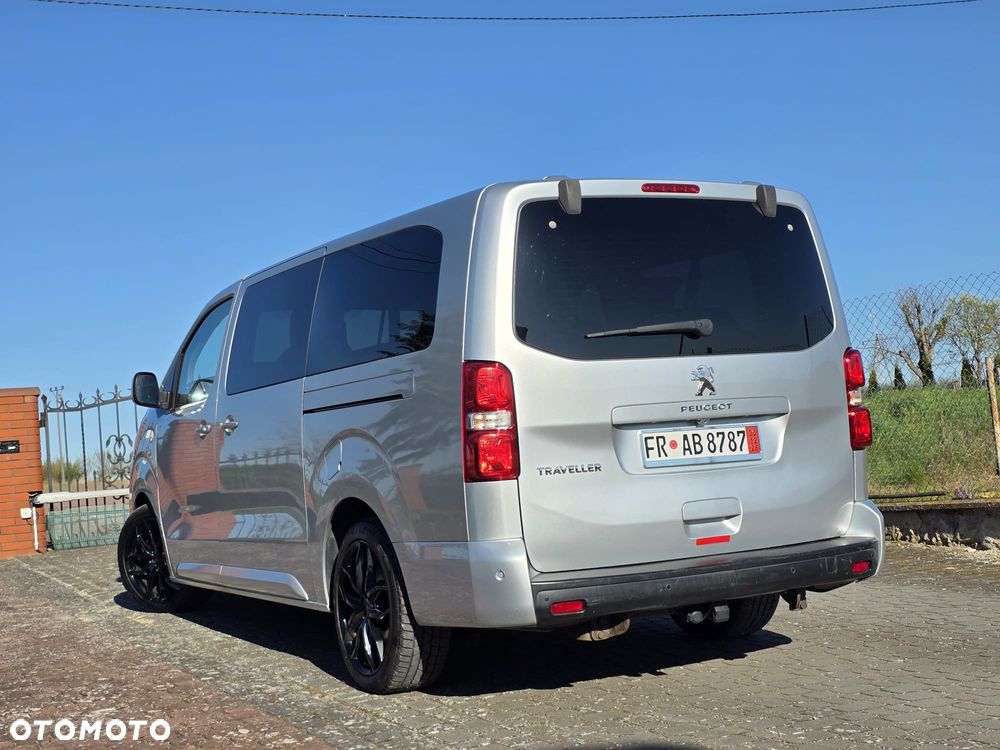 Peugeot Traveller L3 2.0 EAT8 Business VIP - 26