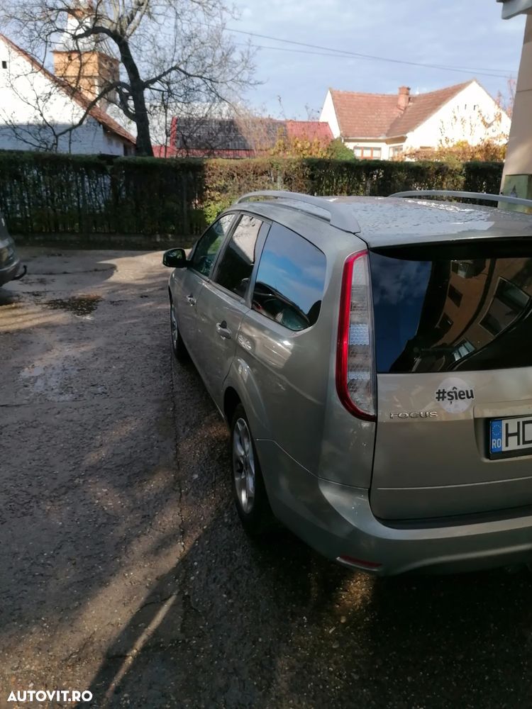 Ford Focus - 11