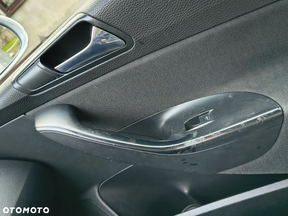 Volkswagen Passat - 26