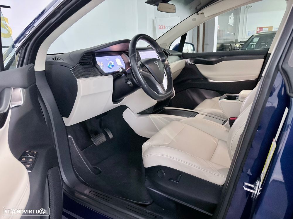 Tesla Model X 100D - 10