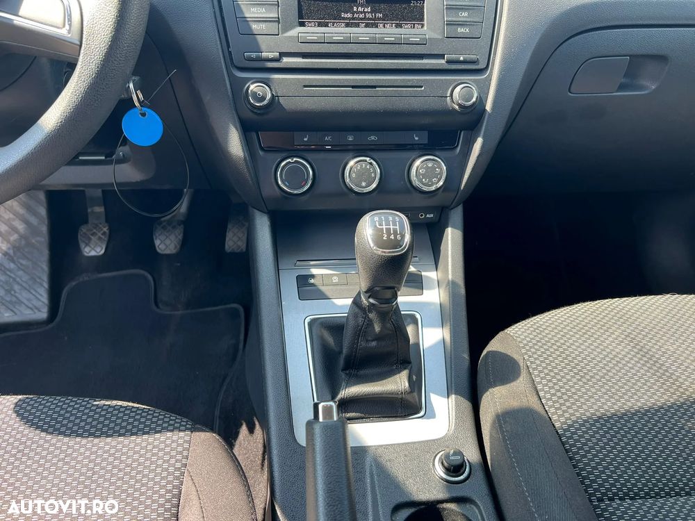 Skoda Octavia 1.2 TSI Ambiente - 15