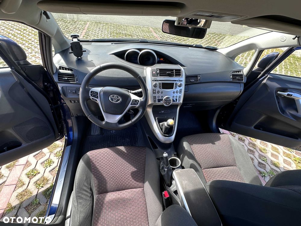 Toyota Verso - 7