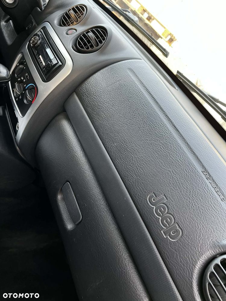 Jeep Cherokee 2.8L CRD Limited - 17