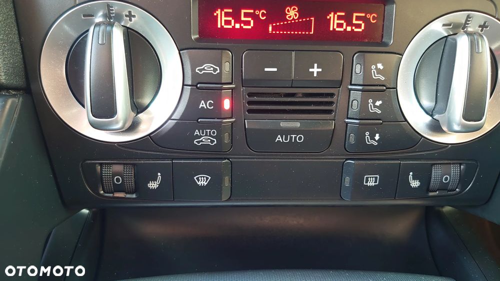 Audi A3 Sportback 2.0 TDI DPF S line Sportpaket - 25