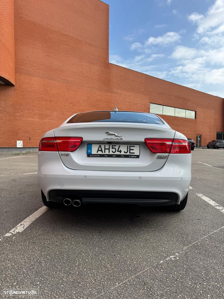 Jaguar XE 20d AWD Aut. R-Sport - 6