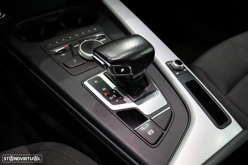 Audi A4 Avant 2.0 TDI S tronic - 25