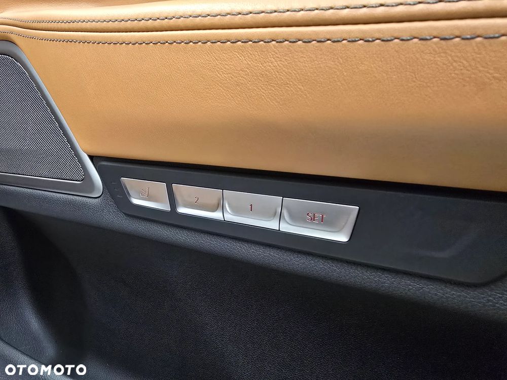 BMW Seria 7 730d xDrive - 13