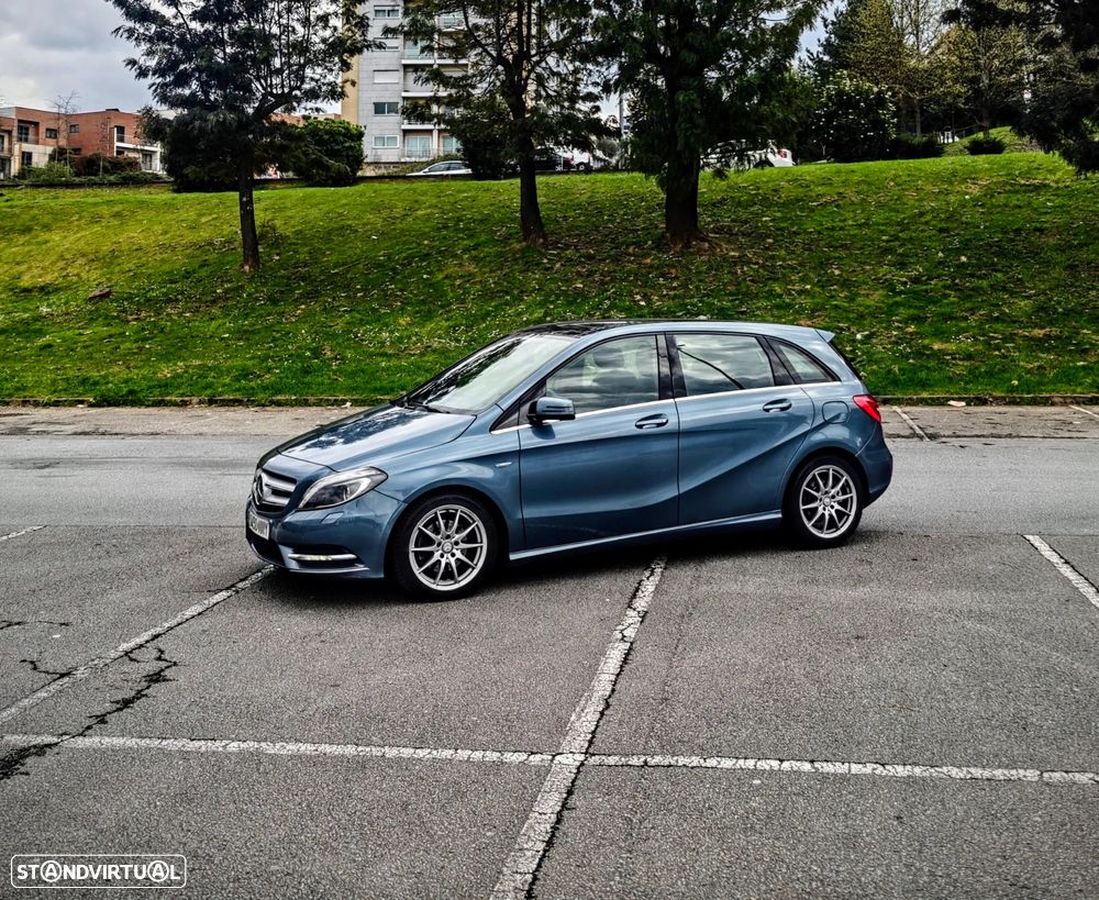 Mercedes-Benz B 200 CDI AMG Line Aut. - 35