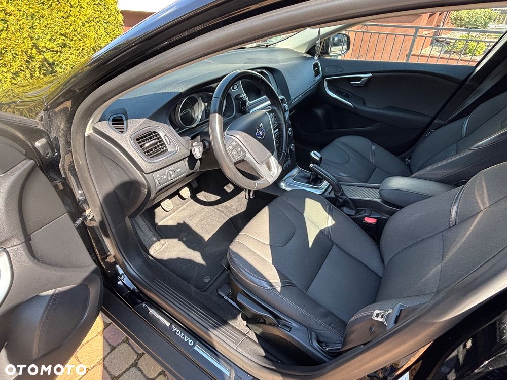 Volvo V40 Cross Country T3 Momentum - 8