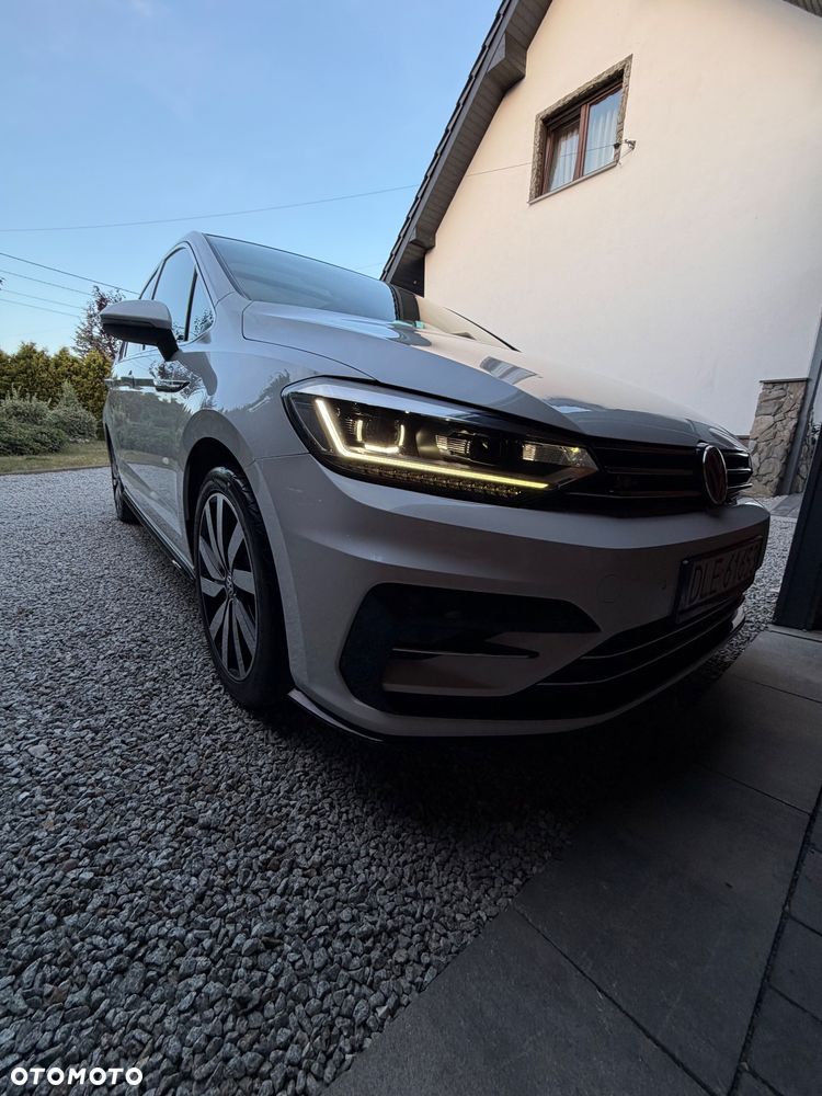 Volkswagen Touran - 5
