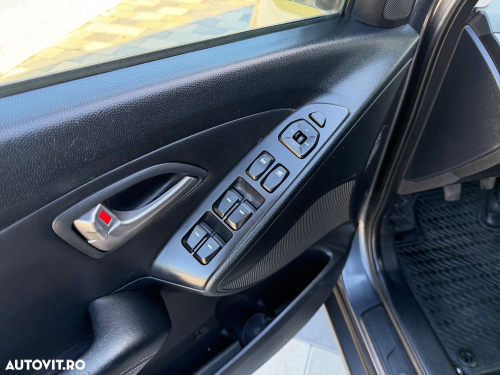 HYUNDAI ix35 2012 — imagine 14