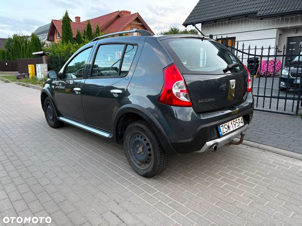 Dacia Sandero Stepway2 1.6 - 12