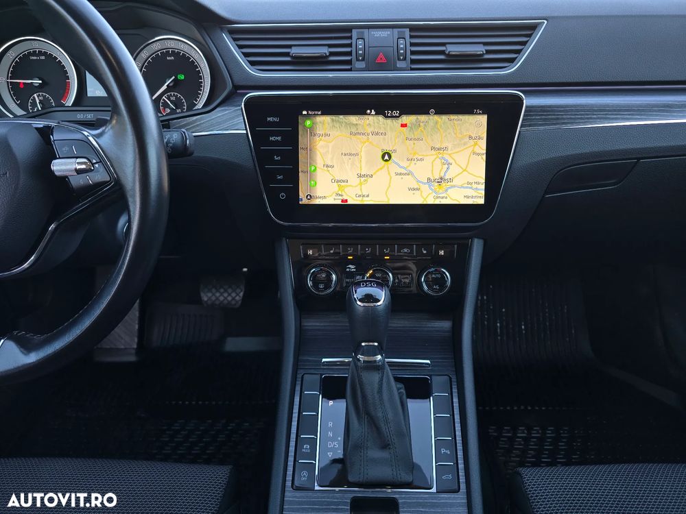 Skoda Superb 2.0 TDI DSG Style - 23