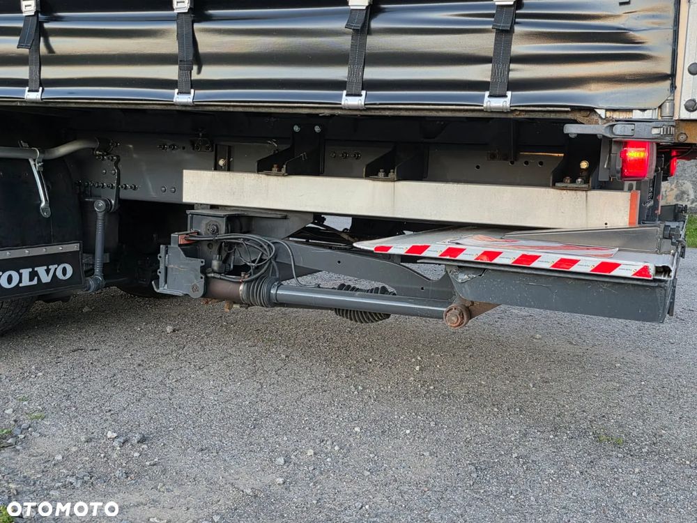 Volvo FM 330 / FIRANKA / WINDA / 19 EUROPALET / SPROWADZONY / SYPIALKA / AUTOMAT - 17