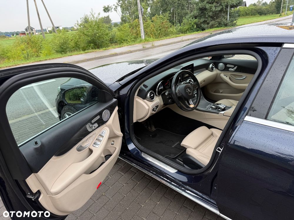 Mercedes-Benz Klasa C 300 7G-TRONIC - 9