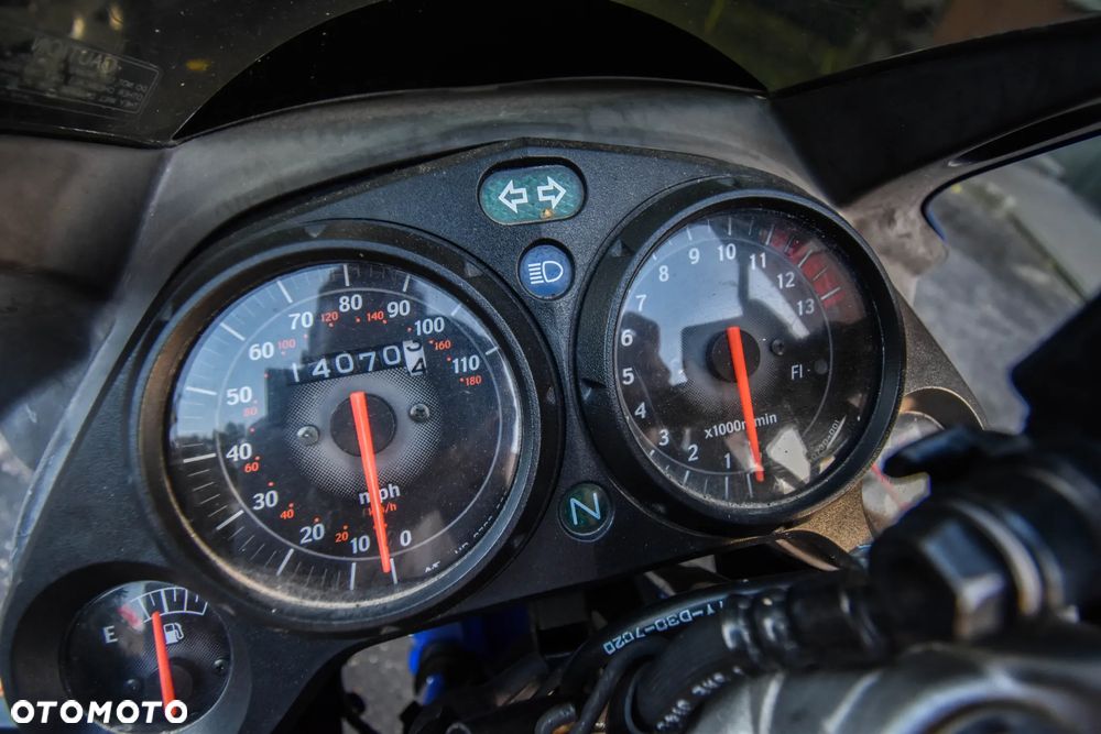Honda CBR - 7