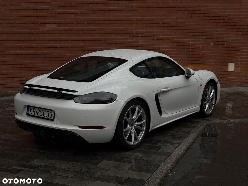 Porsche 718 Cayman - 5