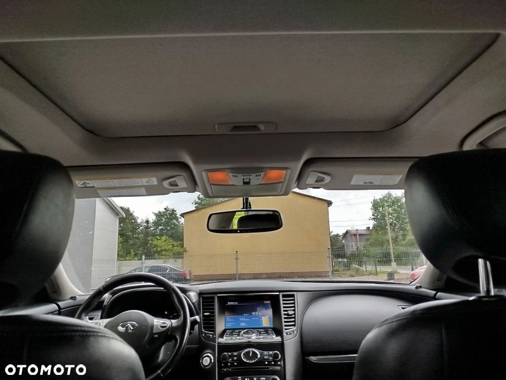 Infiniti QX70 3.7 S - 11
