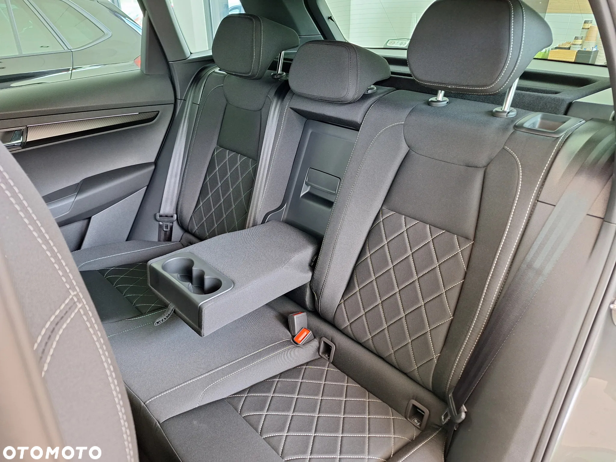Skoda Karoq 1.5 TSI ACT Sportline DSG - 23