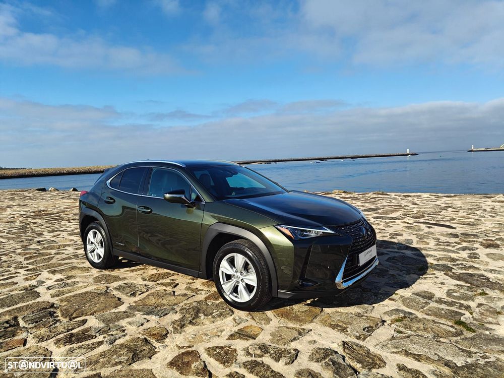 Lexus UX 250h Executive+ - 16