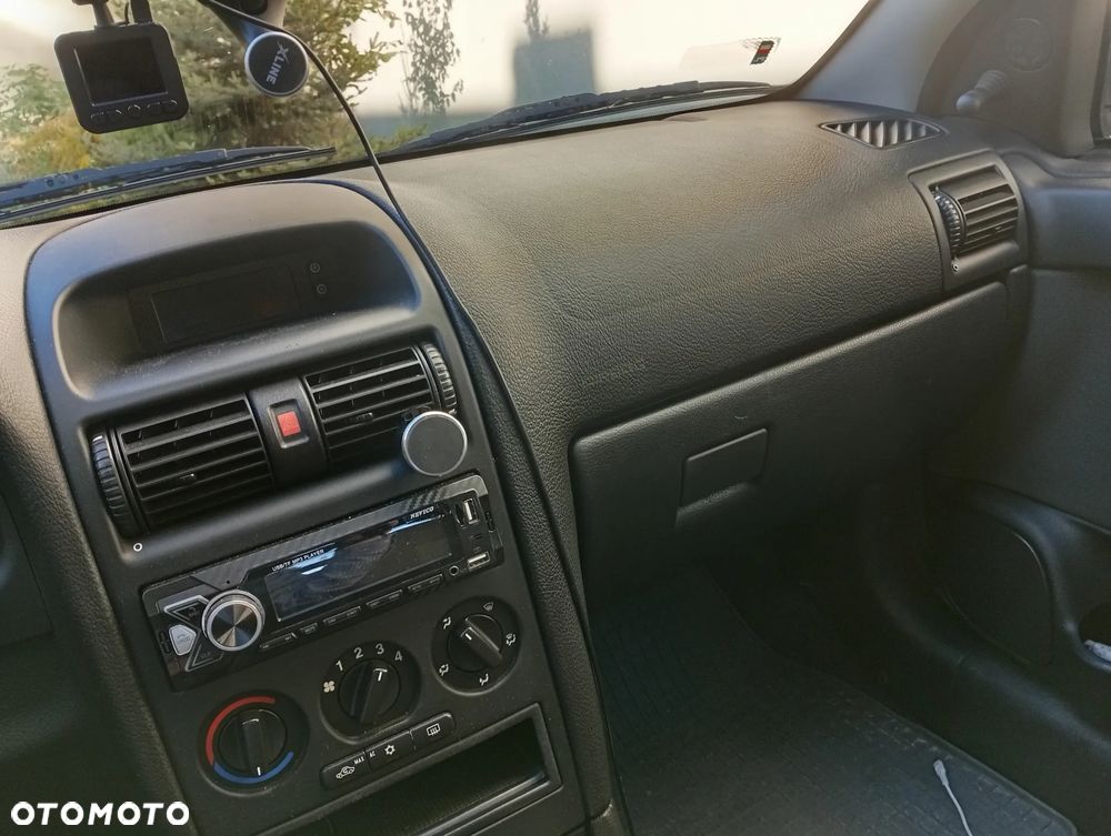 Opel Astra - 8