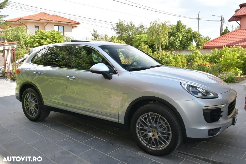 Porsche Cayenne - 22