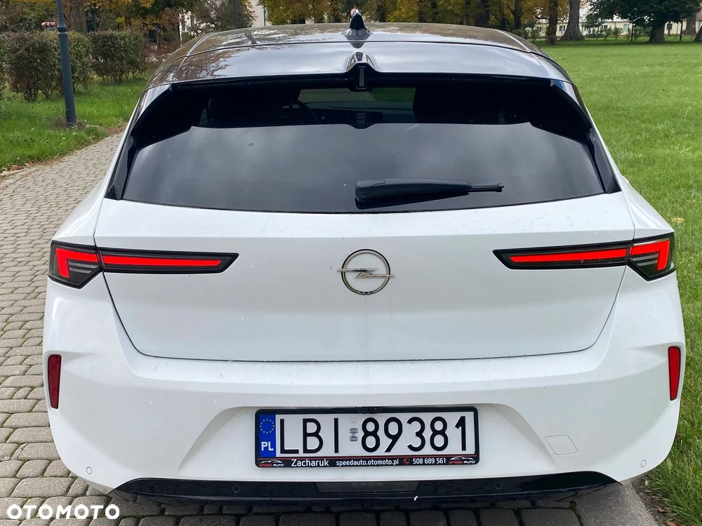 Opel Astra 1.2 Turbo Business Edition - 3