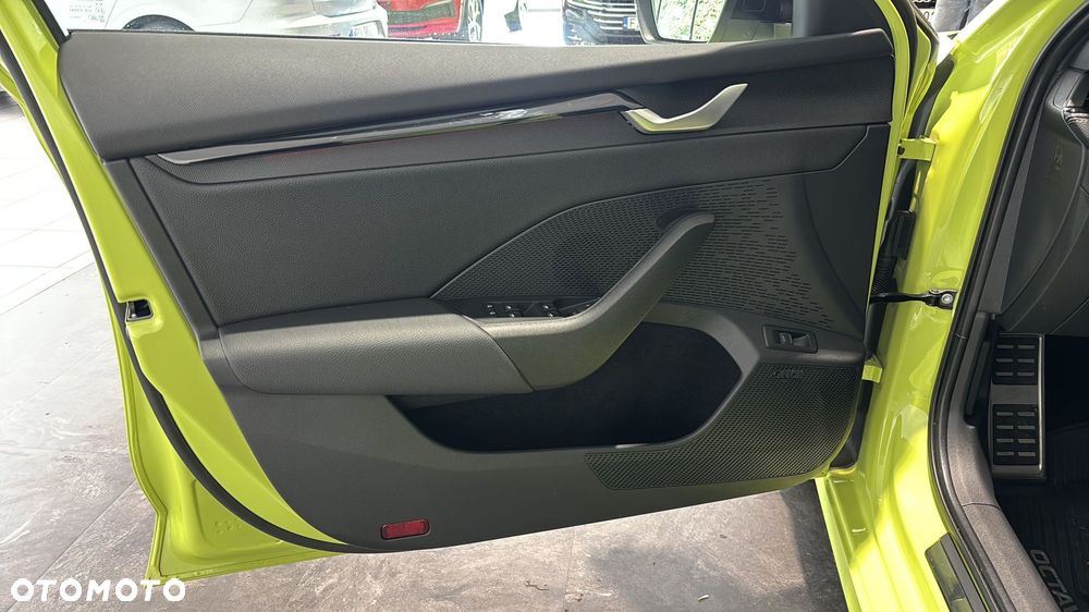 Skoda Octavia 2.0 TDI Sportline DSG - 10