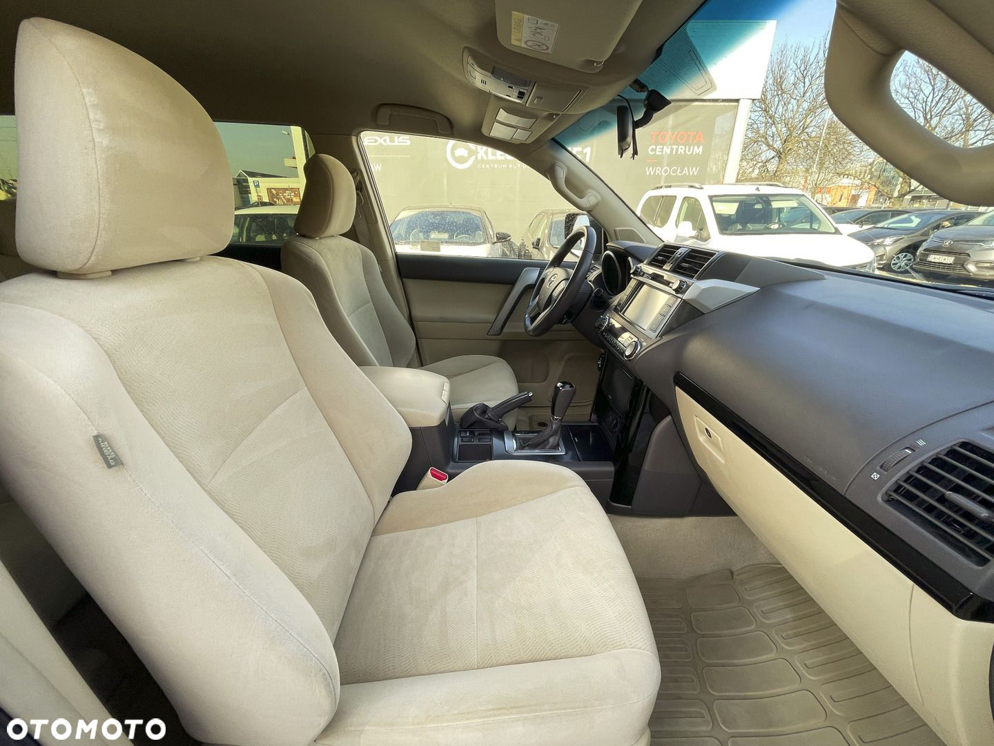 Toyota Land Cruiser - 13